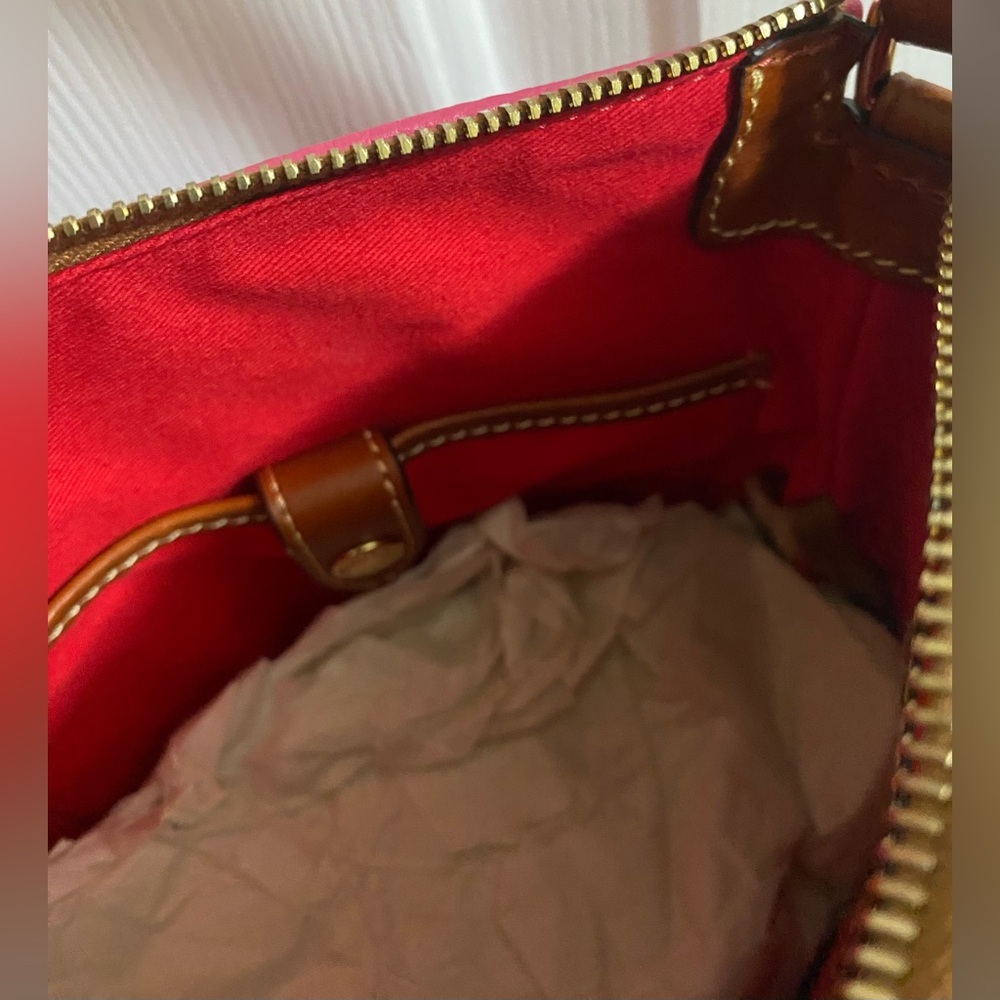 DOONEY AND BURKE …Hot Pink Leather Crossbody Bag - Picture 5 of 15